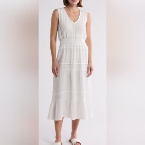 Elegant White Sleeveless Gauze Dress